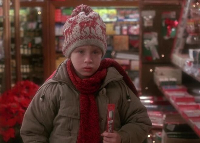 Macaulay Culkin Home Alone: A Review of the Iconic Christmas Film