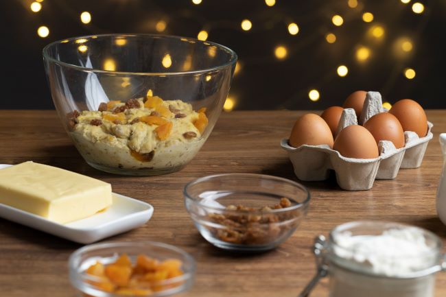 Cooking Small: The Rise of Miniature Kitchen Eggs in Culinary Crafts