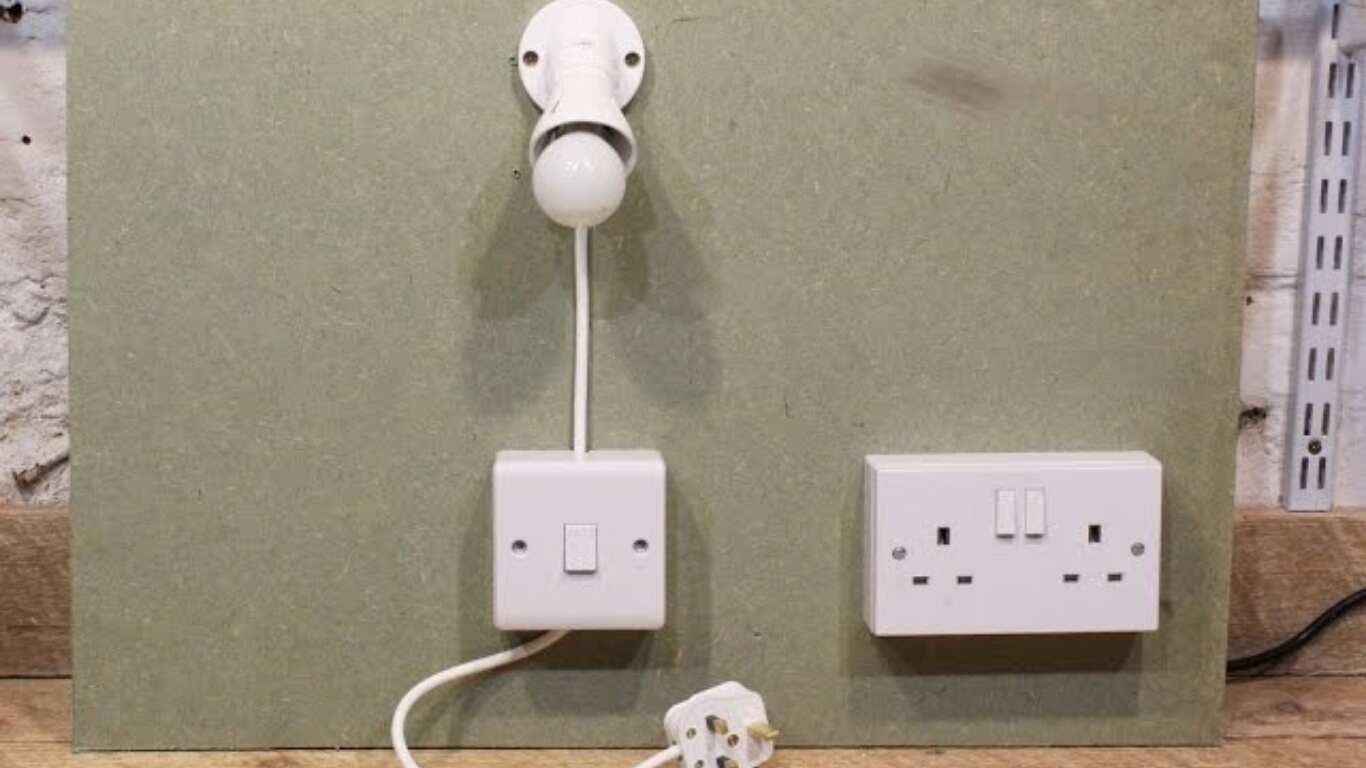 can you replace a light switch with an outlet