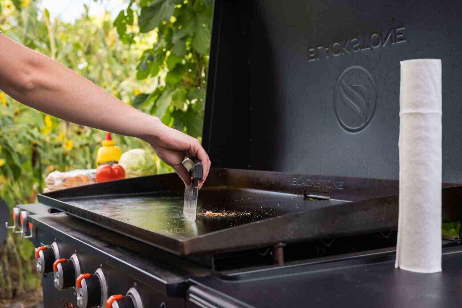 how to clean blackstone griddle