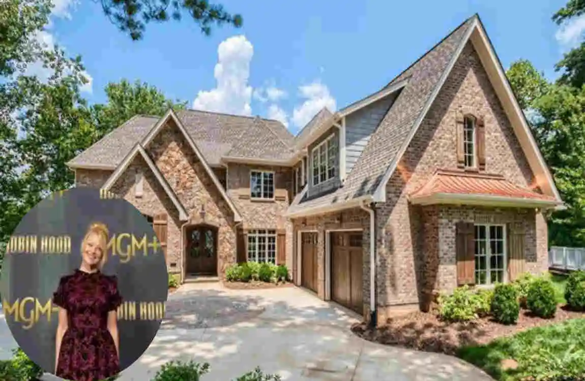 Inside Charlotte Ross House: Mid-Century Modern Gem on Sharon Hills Road