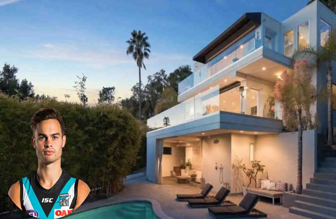 Karl Amon’s luxurious Melbourne mansion blends AFL stardom with smart home luxury.