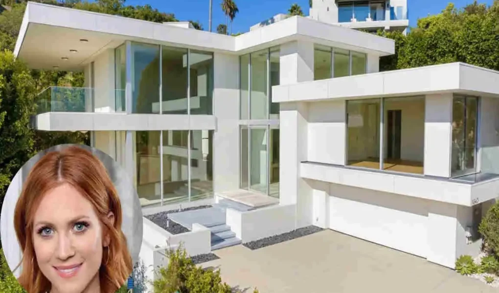 brittany snow house